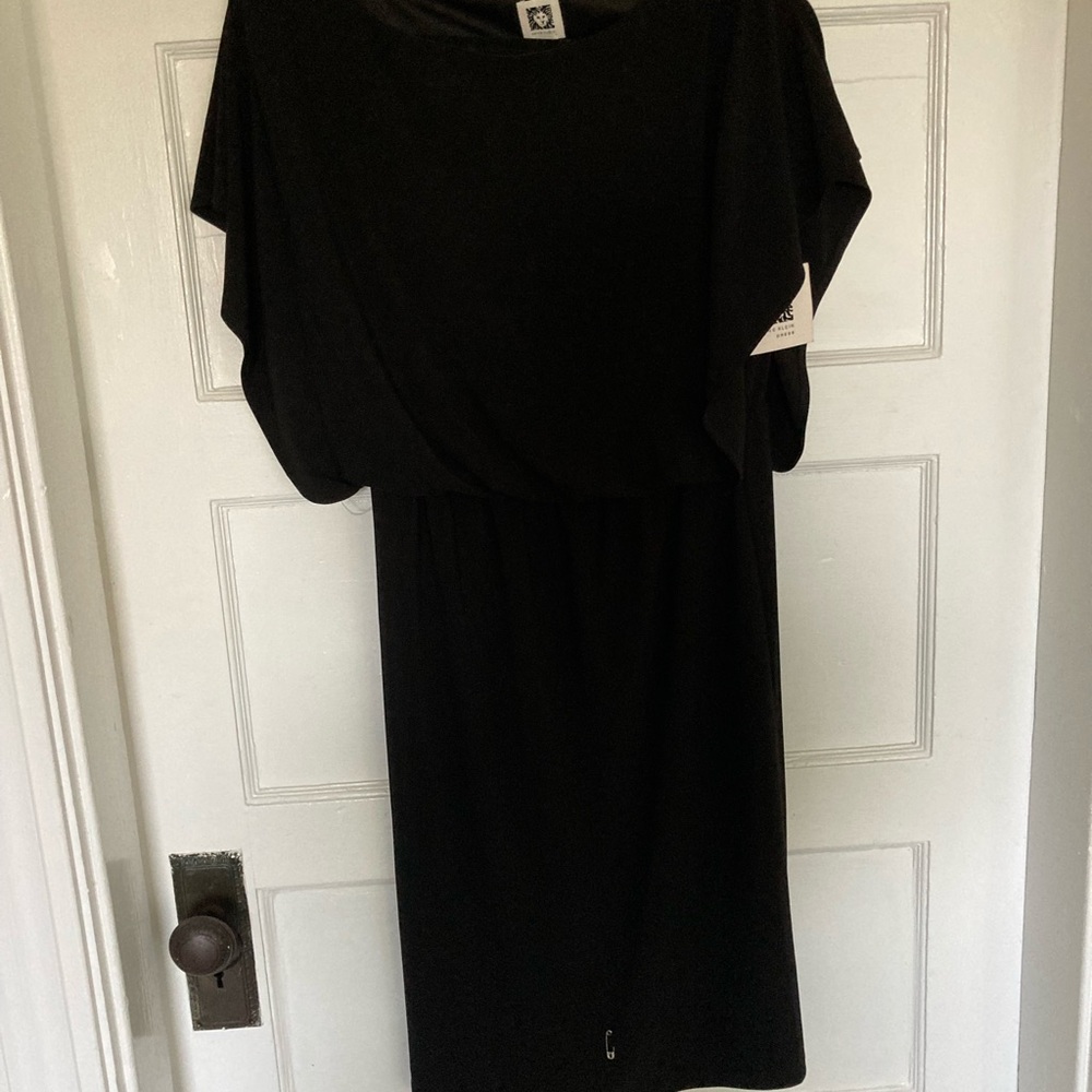 Anne Klein Black Asymmetrical Dolman Sleeve Sheath Dress